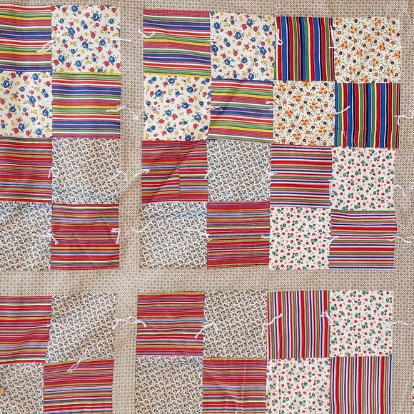 Handmade Vintage Grandma Made Small Baby Soft Quilt Vintage Material - Picture 2 of 13